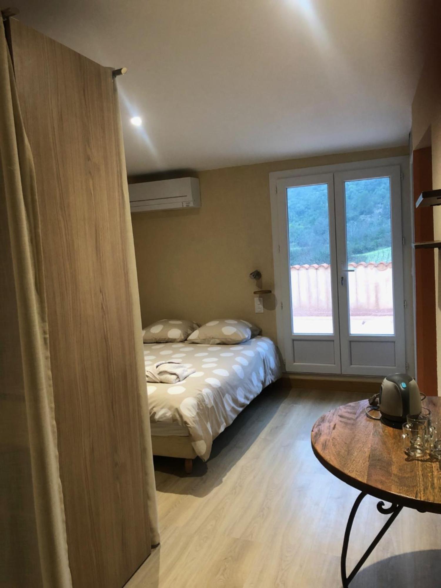Auberge De La Vallee Saint-Jean-de-Buèges エクステリア 写真